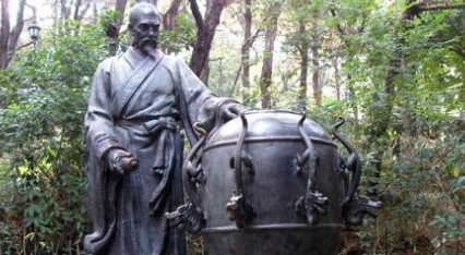 汉朝诗词代表人物生平简介：张衡，仿照班固作《二京赋》