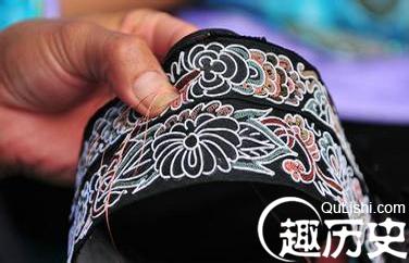 揭秘马尾绣：一种水族特制的民间工艺