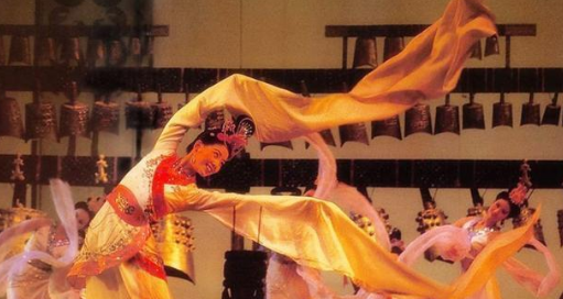 杜甫的一生坎坷吗？为什么杜甫的诗作都是悲剧落魄的样子？