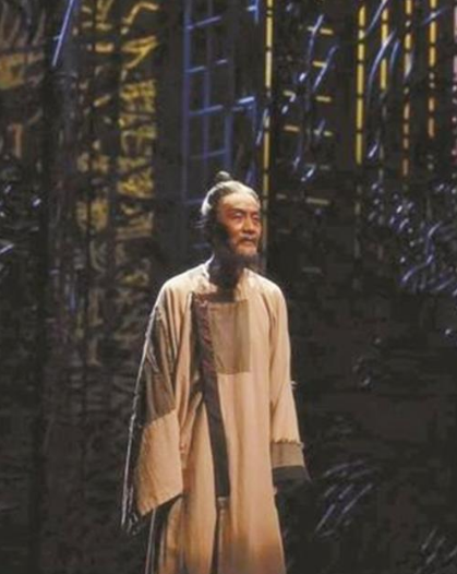 杜甫的一生坎坷吗？为什么杜甫的诗作都是悲剧落魄的样子？