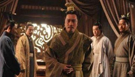 成语&ldquo;削足适履&rdquo;是由哪个历史人物引申出来的？它的原意是什么？