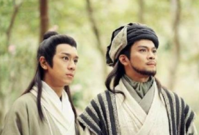 乔峰、段誉、虚竹结拜时立誓同生共死！乔峰死后为什么他们两个还活着？