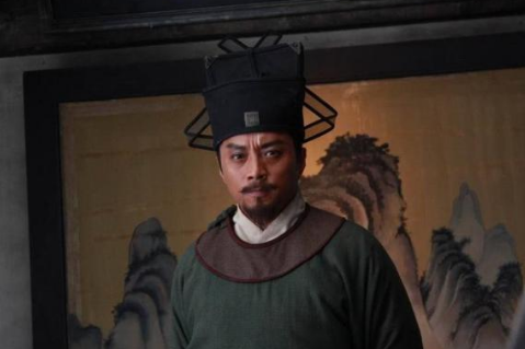 玩弄梁山两代掌权人却带梁山走向末路，他究竟是&ldquo;聪明&rdquo;还是&ldquo;蠢笨&rdquo;？