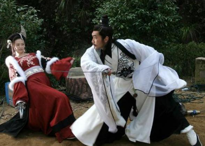 碧血剑中八大高手排行：何铁手垫底,玉真子却只能排到第二名