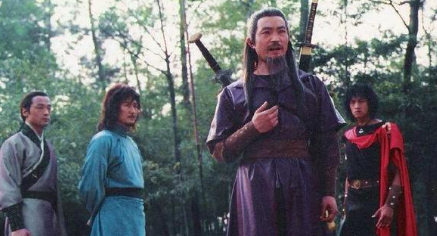 断浪被很多人欺凌过，服下两颗龙元之后，却还是忌惮一个人！