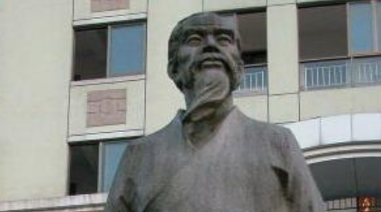 宋词代表人物生平简介:戴复古,以诗体写成《论诗十绝》