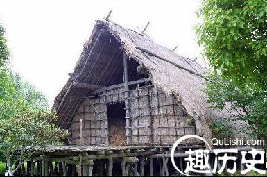 仡佬族建筑 干栏式建筑的特点是什么